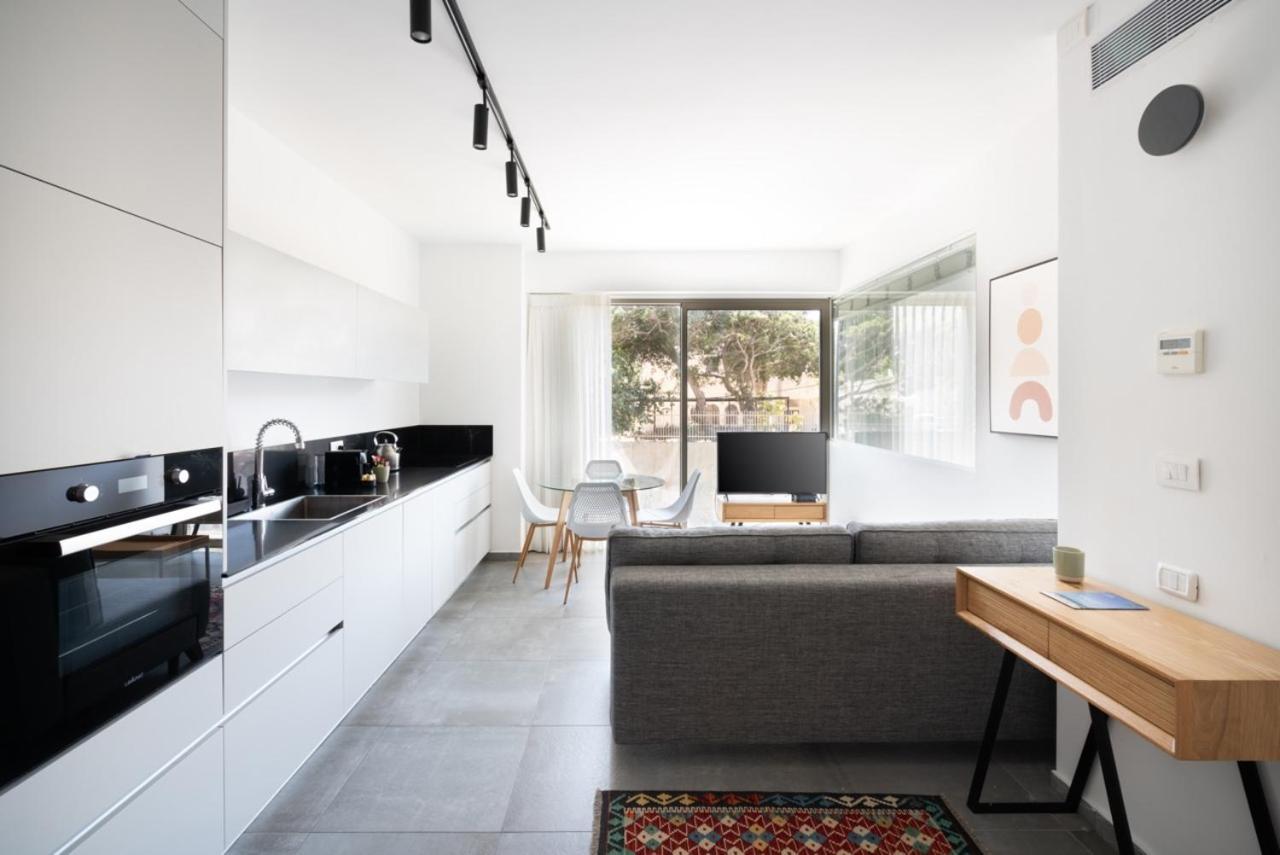 Yefet - By Beach Apartments Tlv เทลอาวีฟ ภายนอก รูปภาพ